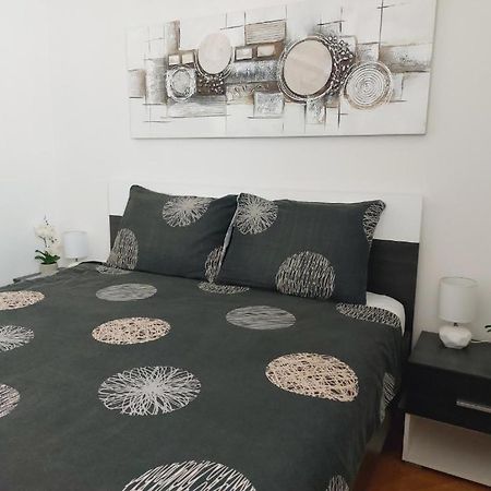 Apartment Rose Malinska Exteriér fotografie