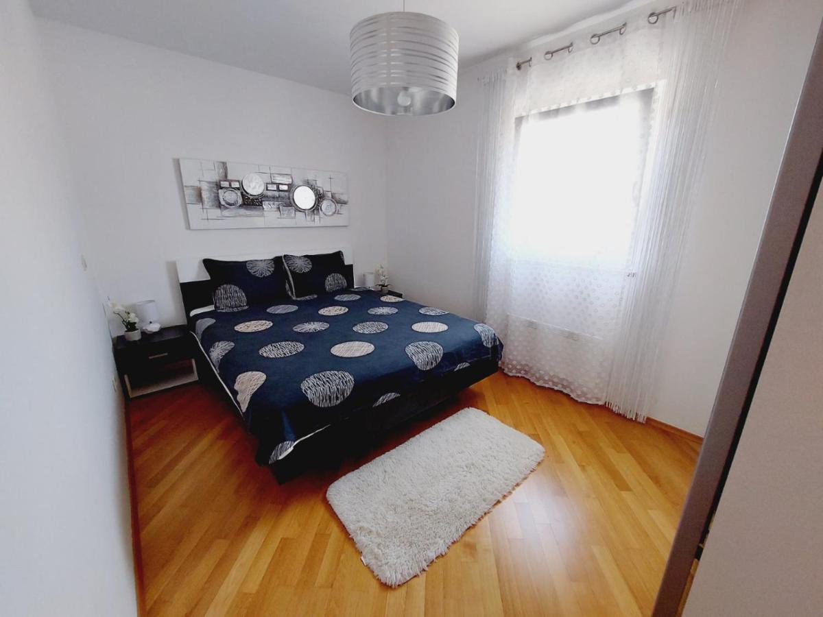 Apartment Rose Malinska Exteriér fotografie