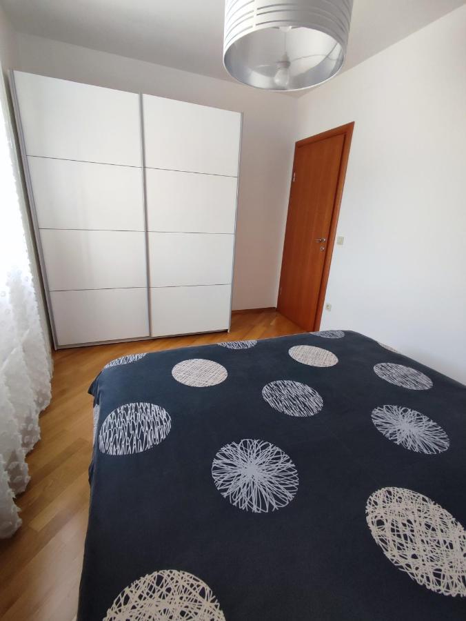 Apartment Rose Malinska Exteriér fotografie